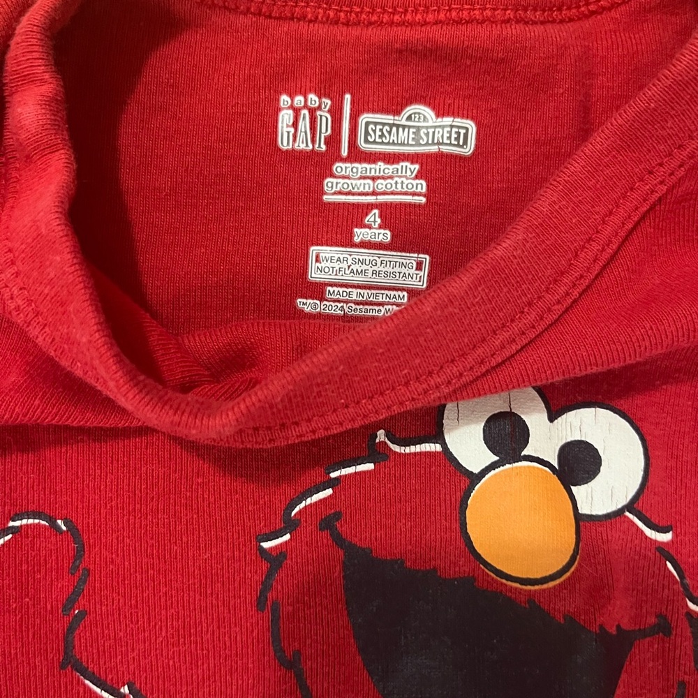 GAP Red Elmo Graphic Tee - Picture 2 of 3